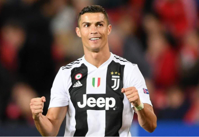 2025意大利足球盛典评最佳阵：劳塔罗领衔，国米5人入选（2025意大利足球盛典最佳阵容揭晓：劳塔罗领衔，国米五人上榜）