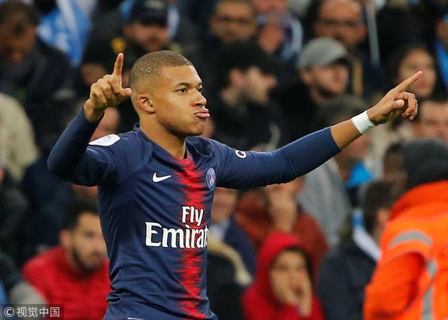 雷霆以132比111大胜独行侠，亚历山大高效砍下33分，延续14连胜。