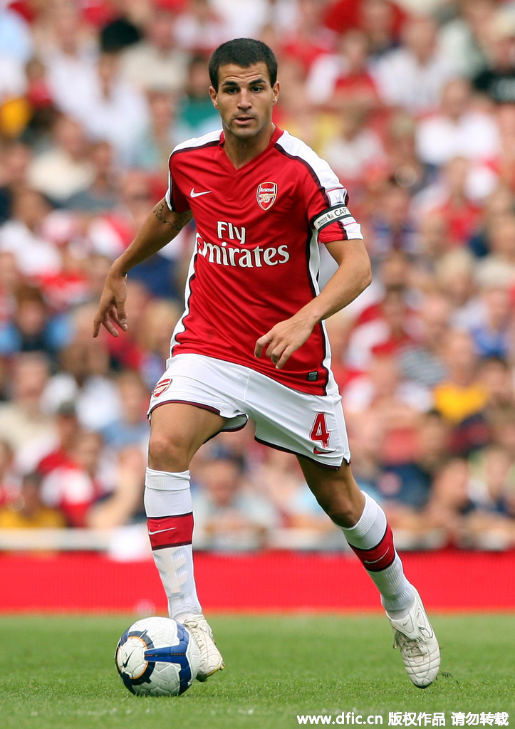 西甲前瞻：被巴萨反超后皇马必须获胜，赫罗纳历史对阵4连败（西甲前瞻：皇马被巴萨反超急需三分，赫罗纳交锋史四连败）