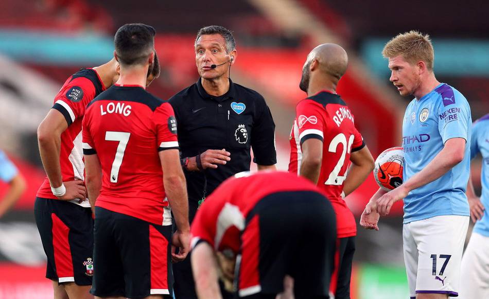 TA：阿森纳未积极推动冬窗出售球员；预计明夏将买断因卡皮耶（TA：阿森纳冬窗不主动清洗球员，明夏或敲定因卡皮耶买断）