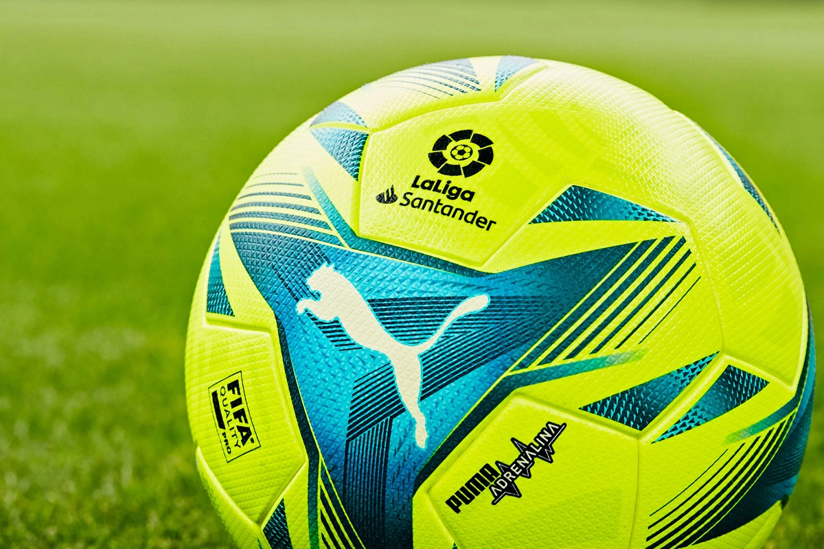 孔帕尼：凯恩会主动保持团队性，让我的工作非常轻松（孔帕尼：凯恩极具团队意识，让我执教变得简单）