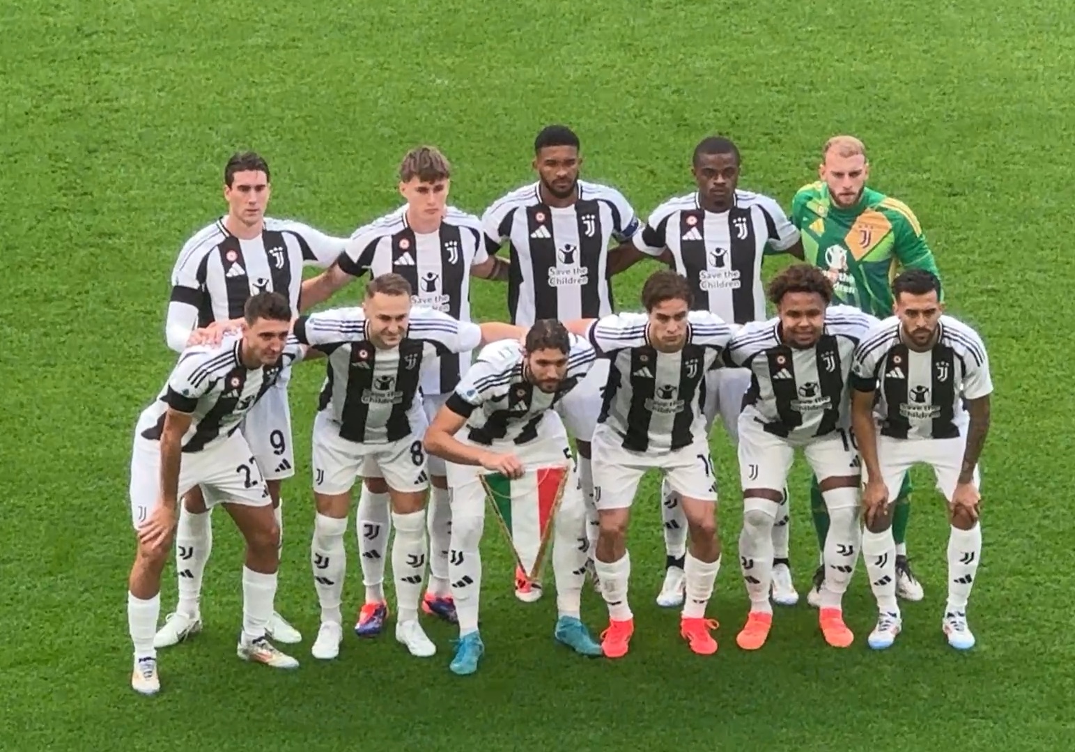 东体：足协要求所有女足国脚踢完全运会后立刻赶往国家队报到（东体：足协通知所有女足国脚全运会结束后即刻赴国家队报到）