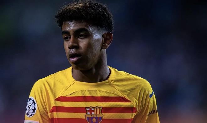 高开低走！哈登空砍23分11助&下半场仅8中1（开局强势后劲不足！哈登23分11助难救主，下半场8投仅1中）