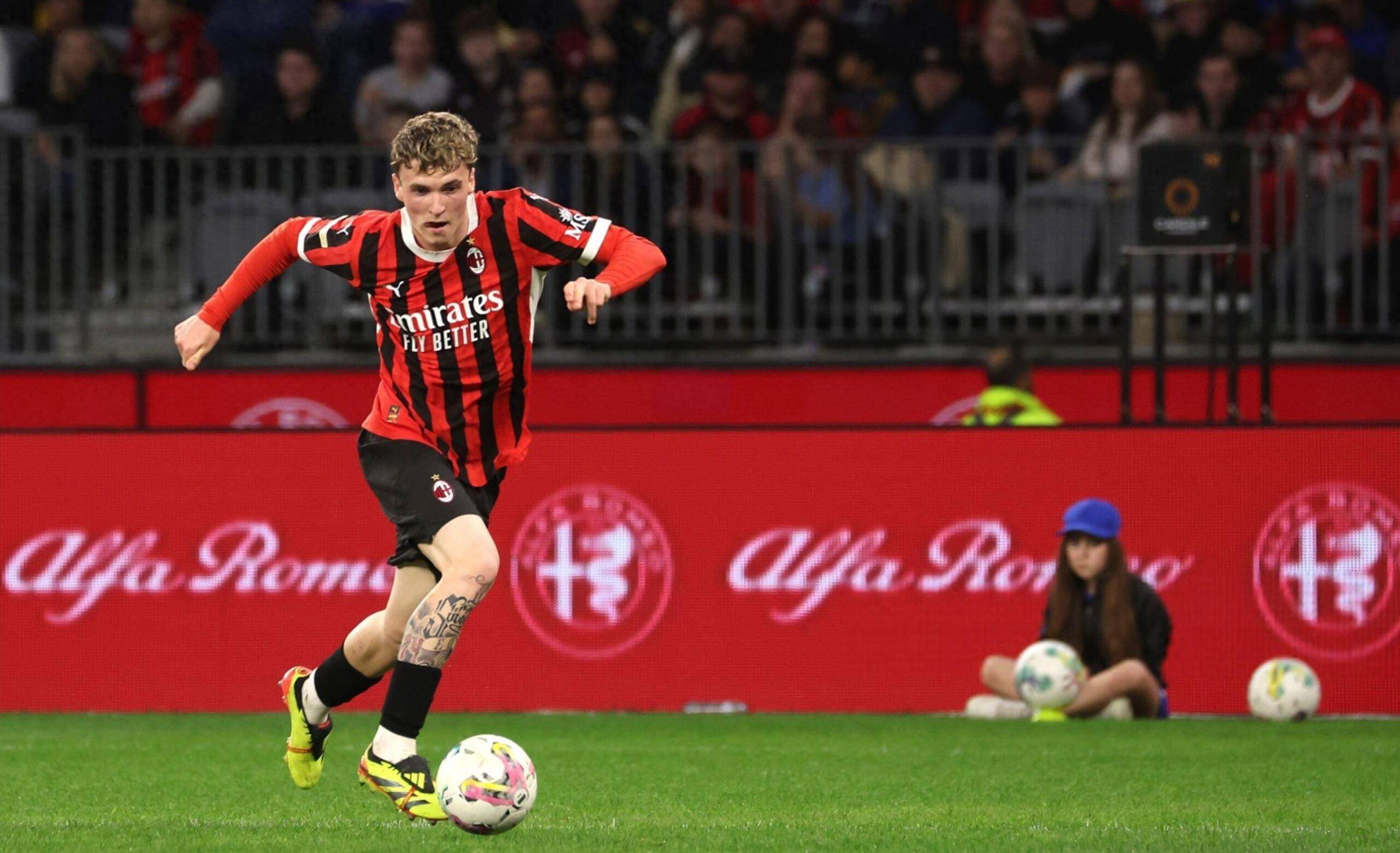 前意甲主帅：DV9是意甲最强前锋；尤文限制了洛卡特利的成长（前意甲教头：DV9堪称意甲头号前锋，尤文束缚了洛卡特利的成长）