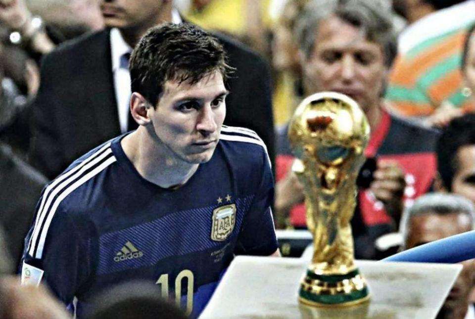 2025巴甲10月最佳球员：帕尔梅拉斯中锋维托尔-罗克（巴甲2025年10月最佳球员出炉：帕尔梅拉斯中锋维托尔-罗克当选）