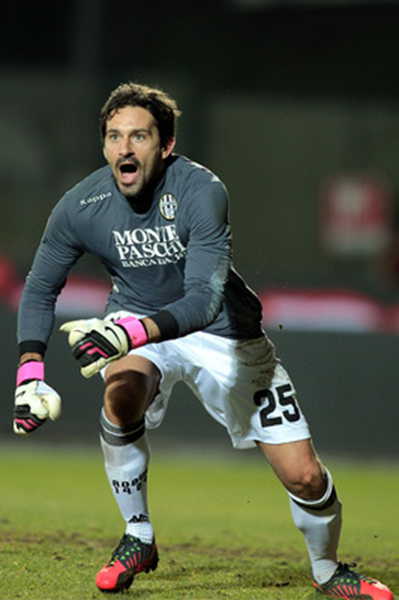 铁卫禁区送大礼，切尔西客场1-3完败，保级队赛季第4胜逃离降级区（禁区失误送大礼，切尔西客场1-3告负，保级队拿赛季第4胜暂离降级区）