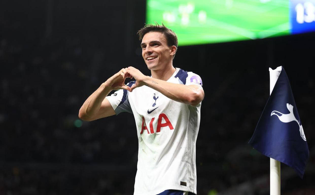 罗马2-0乌迪内斯，洛伦佐-佩莱格里尼破门，切利克锁定胜局（罗马2-0擒乌迪内斯：佩莱格里尼先拔头筹，切利克终结悬念）