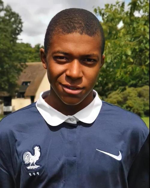 爽看，安菲尔德的观众凭一张门票能看两场红军vs毕包的友谊赛（安菲尔德福利：一张门票看两场红军对毕包友谊赛）